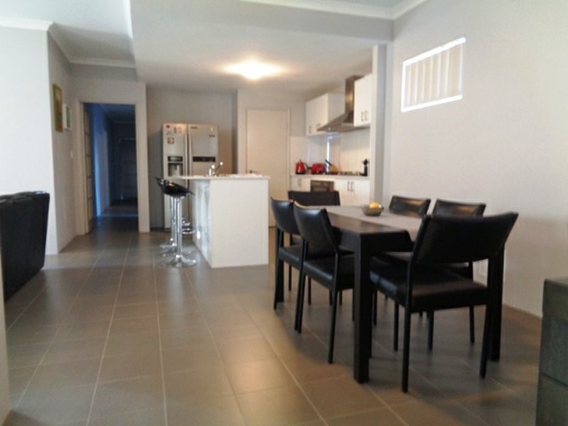 21 Windy Lane, Yanchep WA 6035