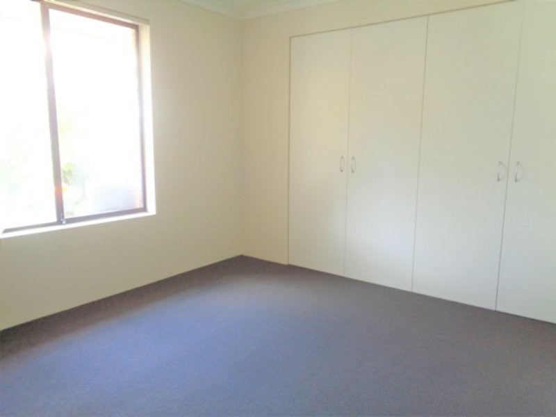 25 Hartland Place, Yanchep WA 6035