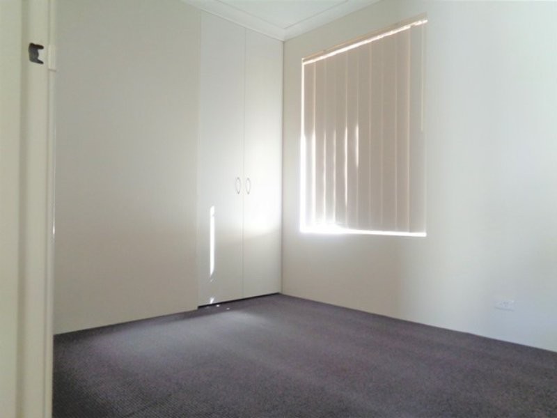 25 Hartland Place, Yanchep WA 6035