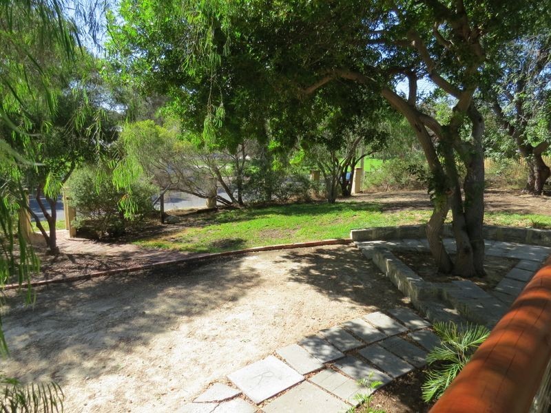 3 Walker Street, Yanchep WA 6035