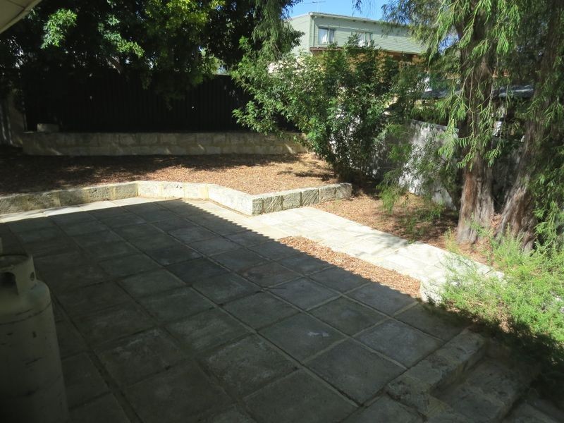 3 Walker Street, Yanchep WA 6035