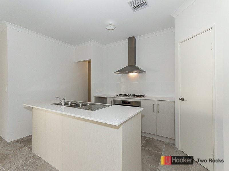23 Snapper Way, Two Rocks WA 6037