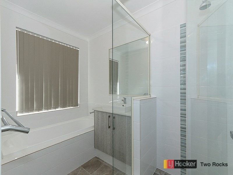 23 Snapper Way, Two Rocks WA 6037