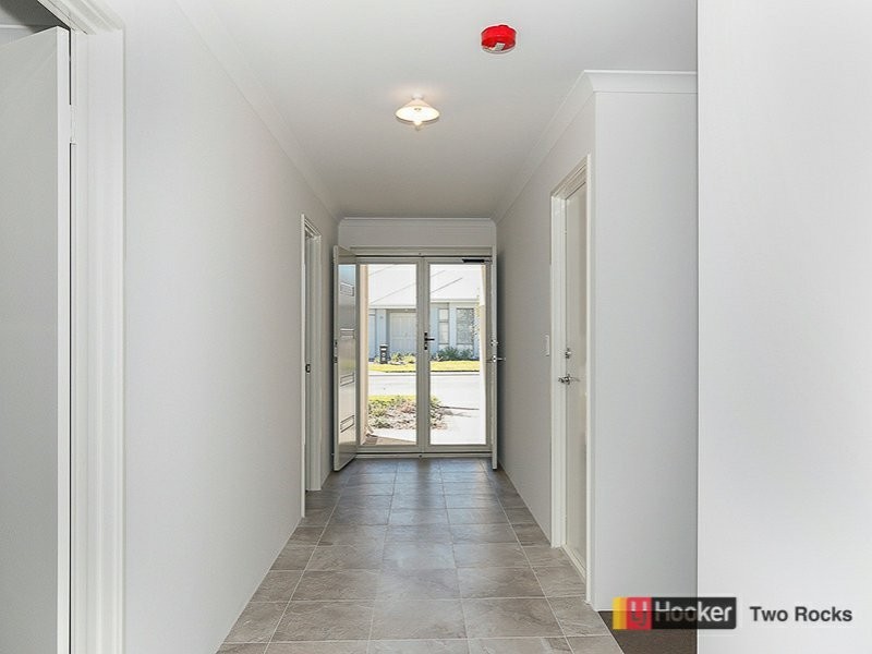 23 Snapper Way, Two Rocks WA 6037