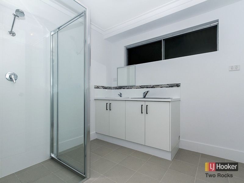 8 Preston Court, Two Rocks WA 6037