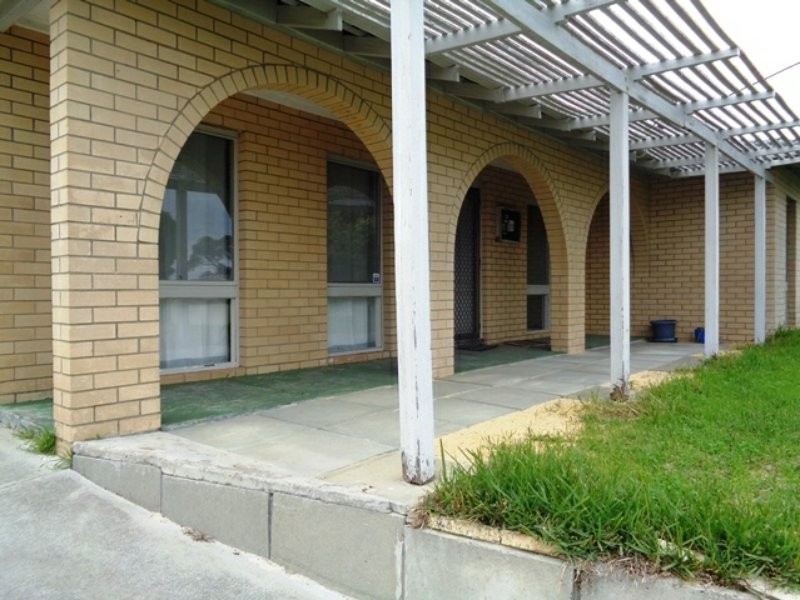 11 Leichhardt Drive, Two Rocks WA 6037