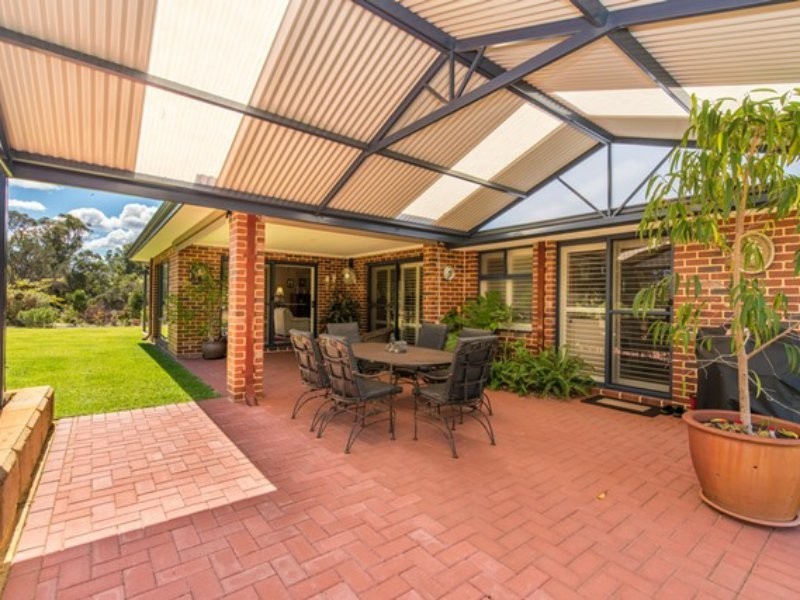31 Countryside Drive, Two Rocks WA 6037
