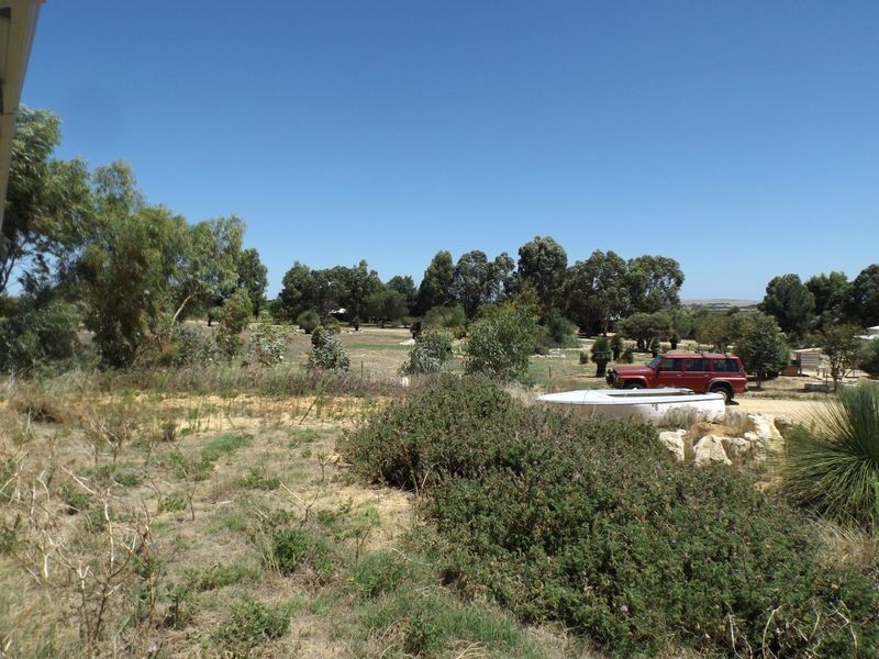 261 Sovereign Hill Drive, Wilbinga WA 6041