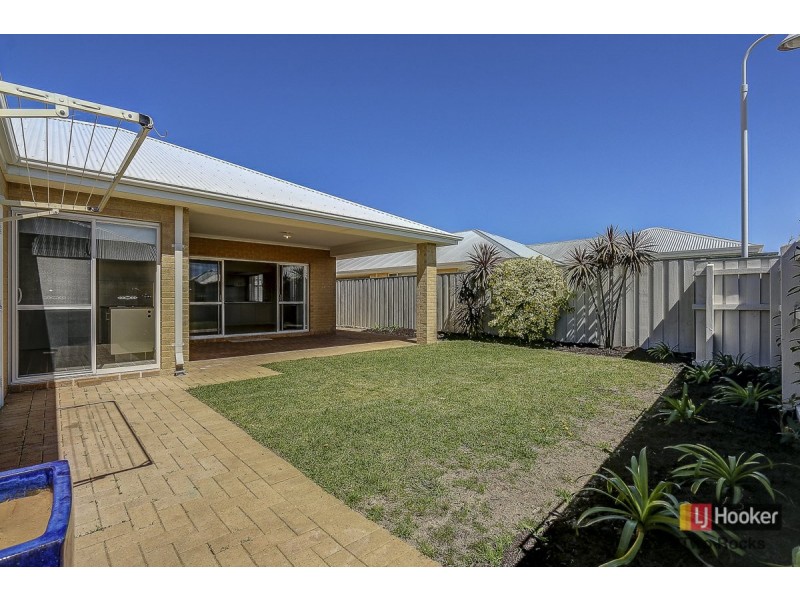 61 Lindsay Beach Boulevard, Yanchep WA 6035