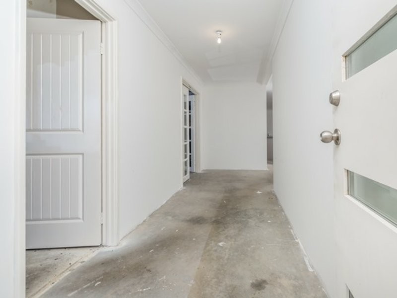 32 Blackwood Meander, Yanchep WA 6035