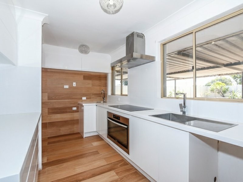 35 St Ives Drive, Yanchep WA 6035