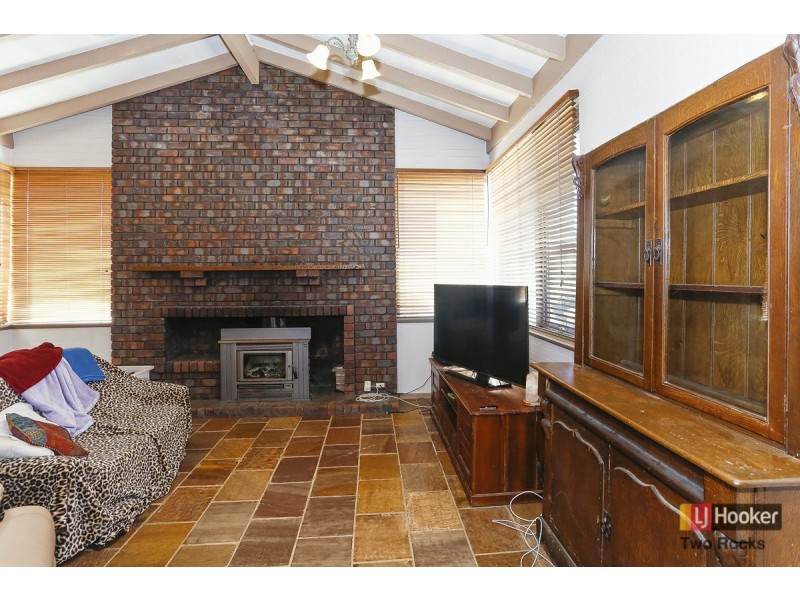 62 Weatherley Drive, Two Rocks WA 6037