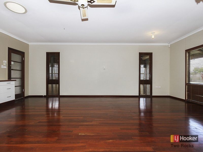 7 Fawkner Road, Two Rocks WA 6037