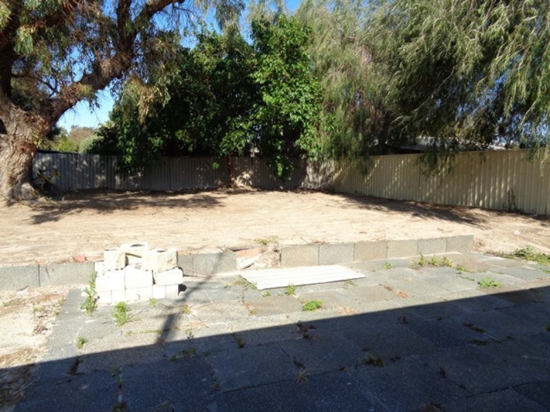 20 Blaxland Avenue, Two Rocks WA 6037