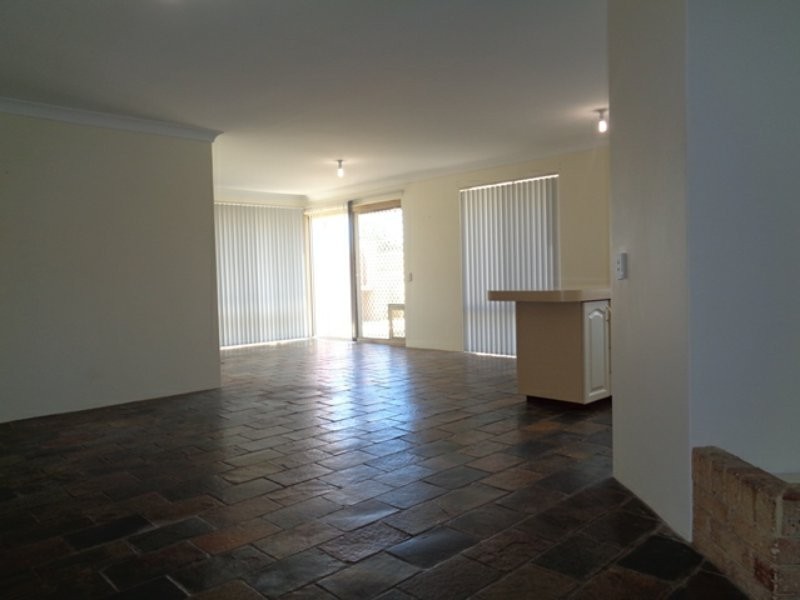 5 Mousehole Crescent, Yanchep WA 6035