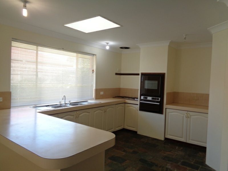 5 Mousehole Crescent, Yanchep WA 6035