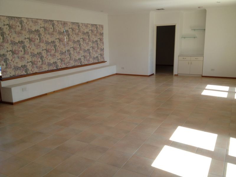 12 Sceptre Court, Two Rocks WA 6037