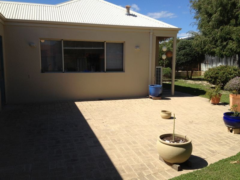 12 Sceptre Court, Two Rocks WA 6037