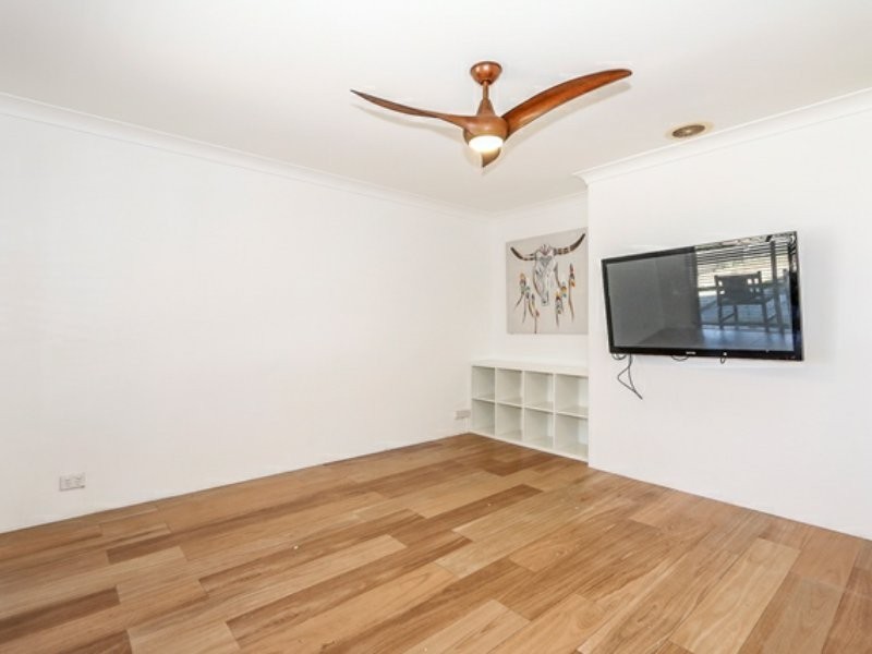 35 St Ives Drive, Yanchep WA 6035