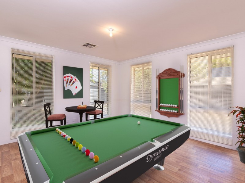 5 Evans Place, Two Rocks WA 6037