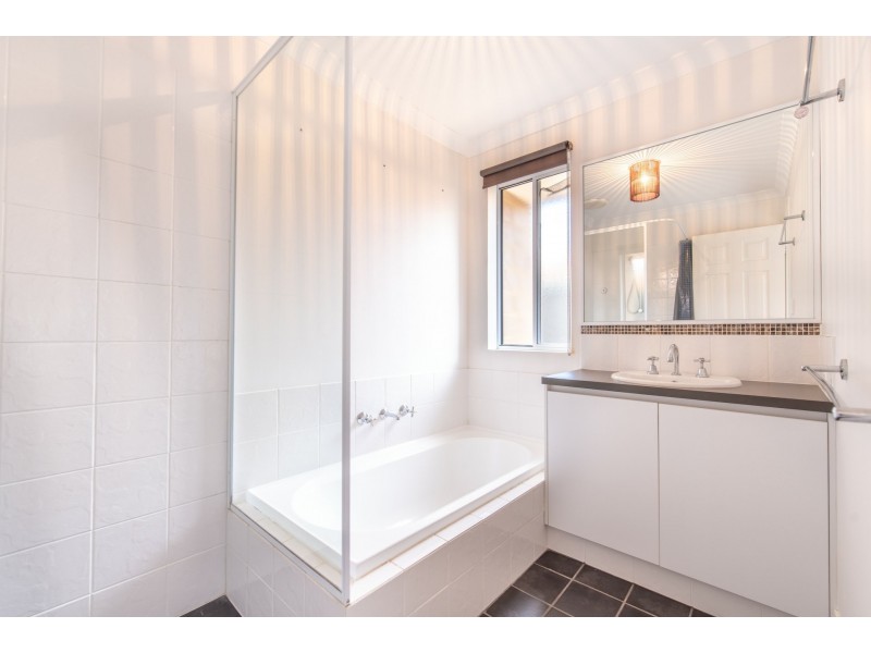 5 Evans Place, Two Rocks WA 6037