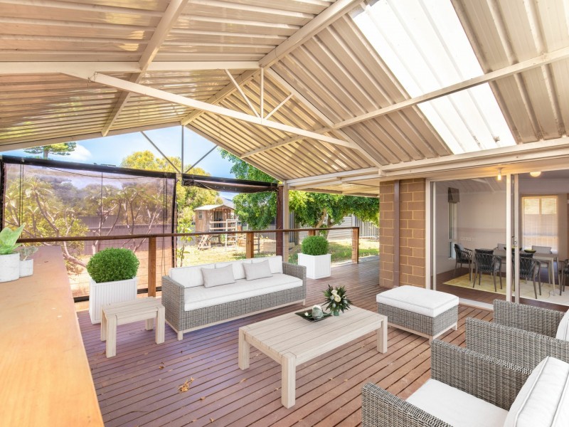 5 Evans Place, Two Rocks WA 6037