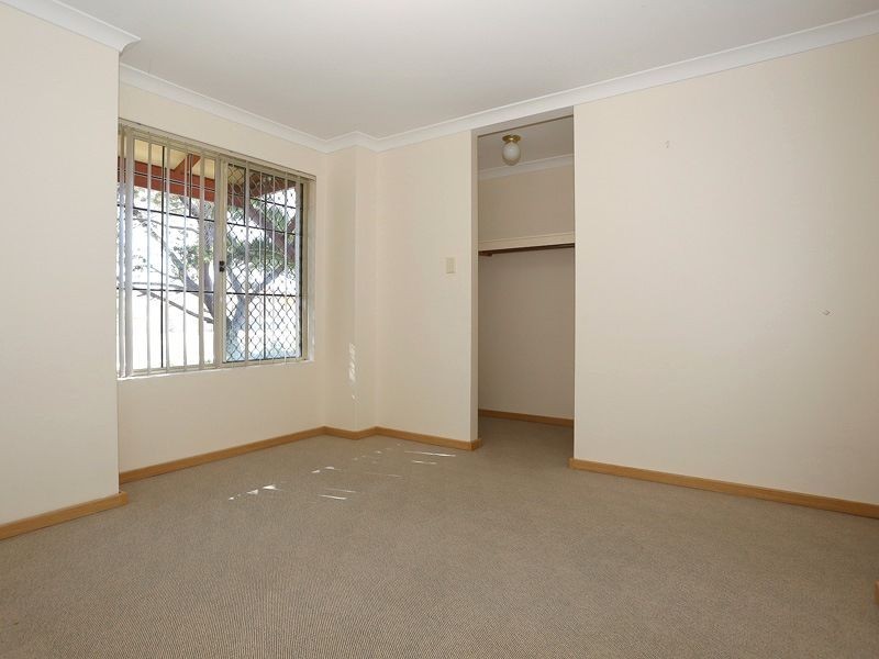 51 Whitfield Drive, Two Rocks WA 6037