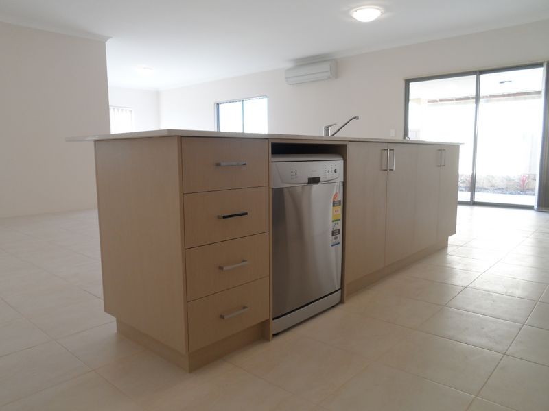 55 Fawkner Road, Two Rocks WA 6037