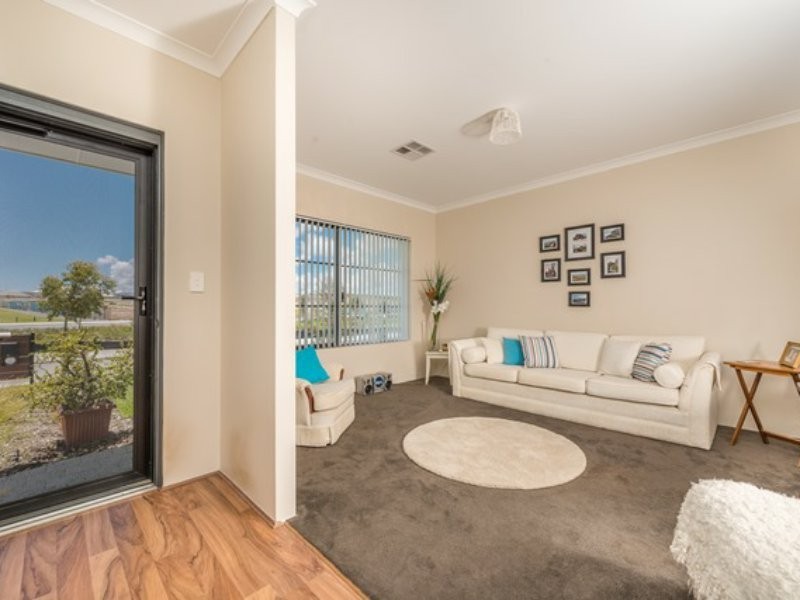 13 Wirrah Way, Two Rocks WA 6037
