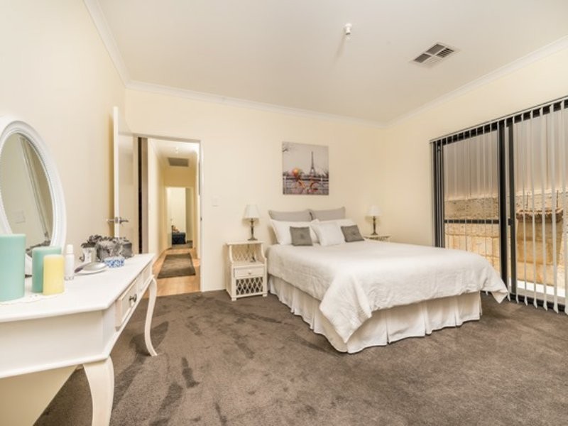 13 Wirrah Way, Two Rocks WA 6037