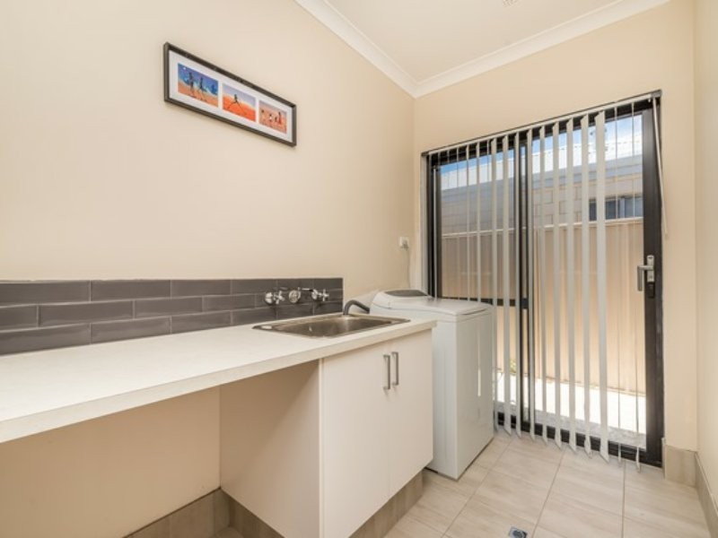 13 Wirrah Way, Two Rocks WA 6037