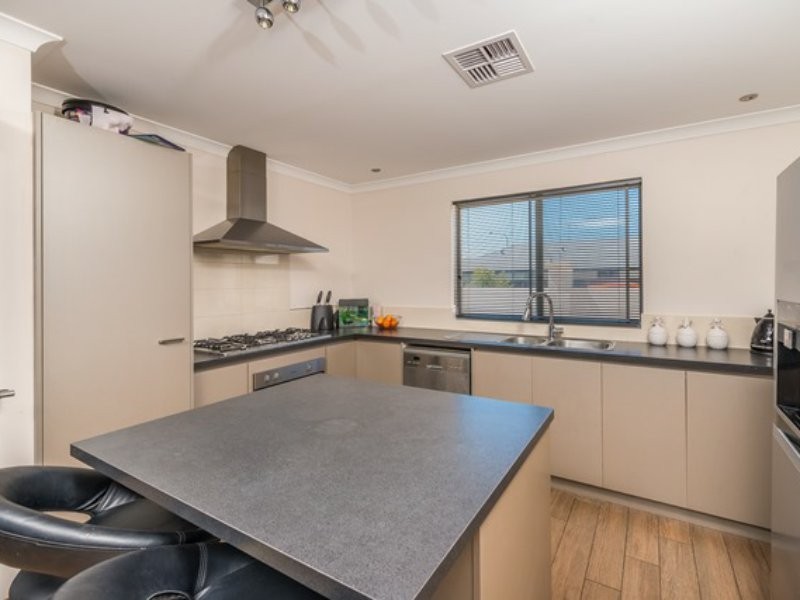 14 Mapleton Drive, Yanchep WA 6035