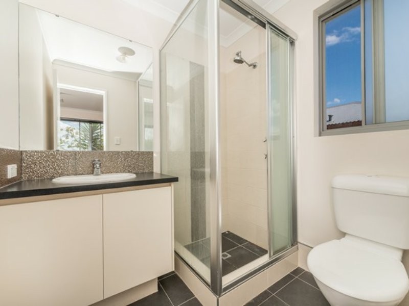 14 Mapleton Drive, Yanchep WA 6035