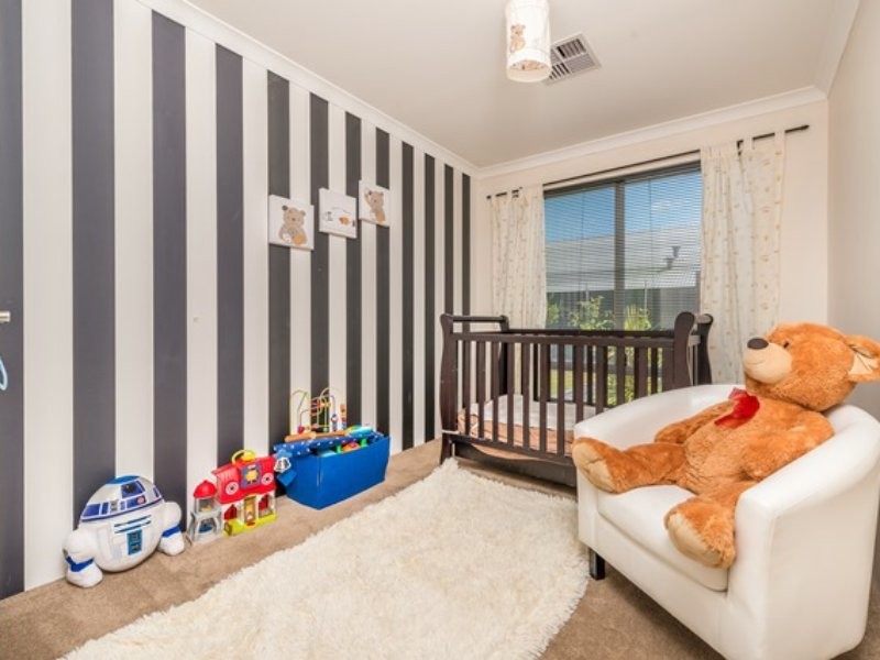 14 Mapleton Drive, Yanchep WA 6035