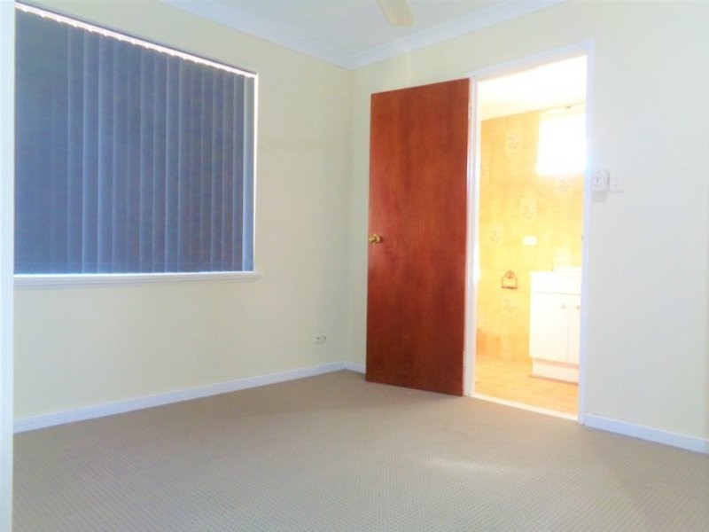 4 Wilson Place, Two Rocks WA 6037