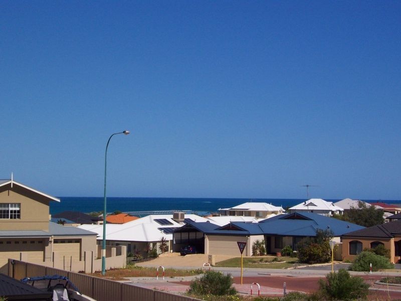 4 Cobia Vista, Yanchep WA 6035