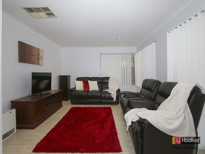 8 Vitex Court, Woodvale WA 6026
