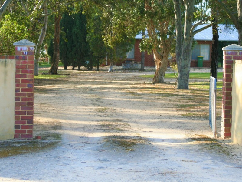 44 Blue Gum Crescent, Gabbadah WA 6041