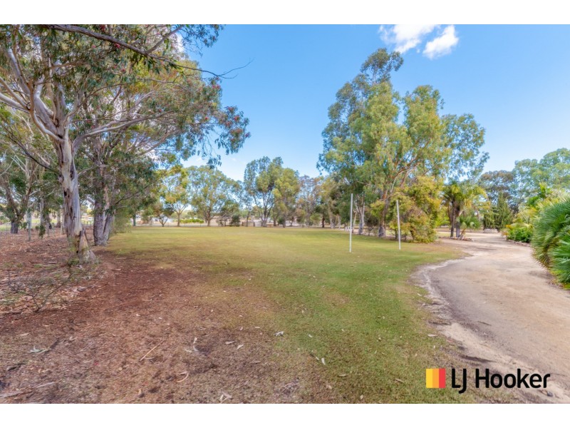 44 Blue Gum Crescent, Gabbadah WA 6041