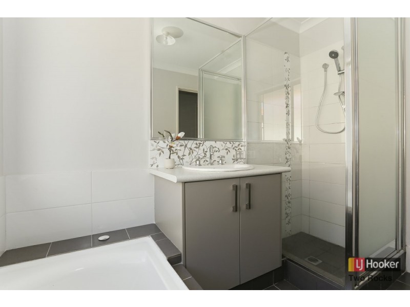 210 Beachside Parade, Yanchep WA 6035