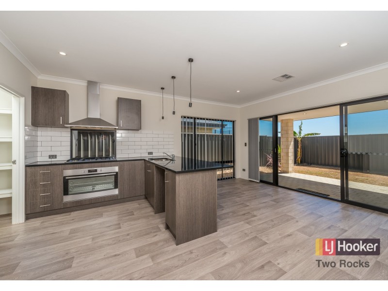 19 Pinehurst Street, Yanchep WA 6035