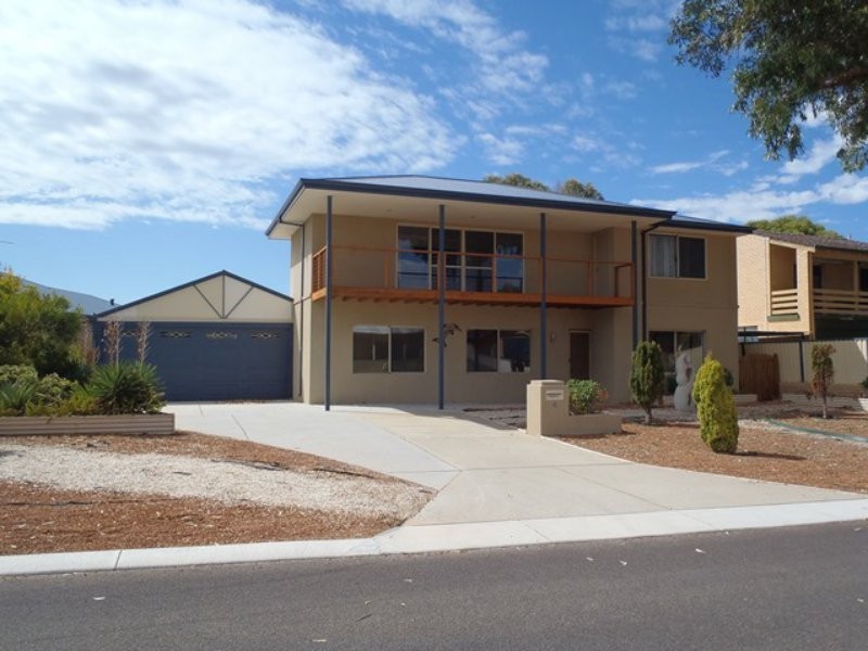 6 Intrepid Court, Two Rocks WA 6037