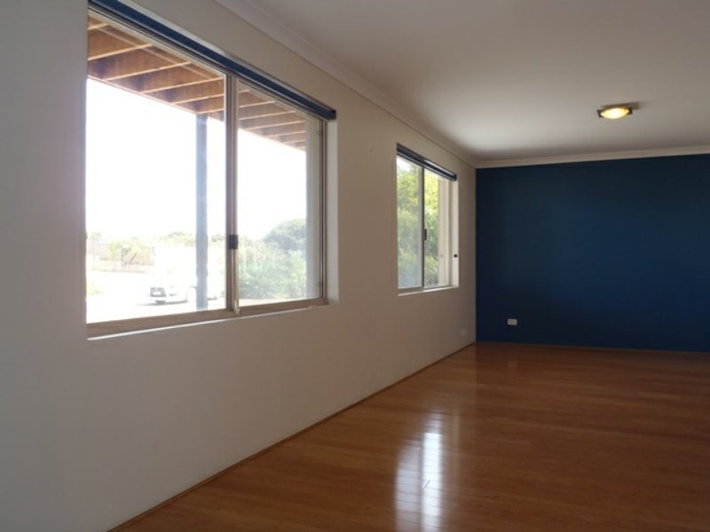 6 Intrepid Court, Two Rocks WA 6037