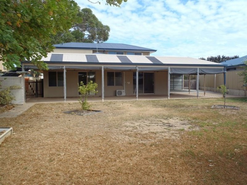 6 Intrepid Court, Two Rocks WA 6037