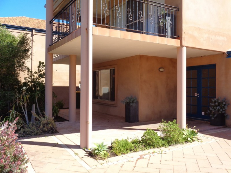 25A Compass Circle, Yanchep WA 6035