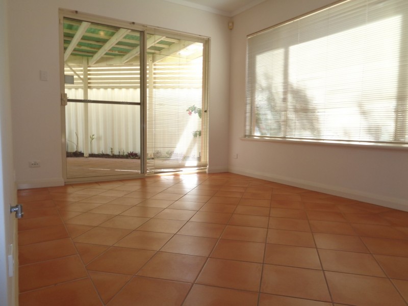 25A Compass Circle, Yanchep WA 6035