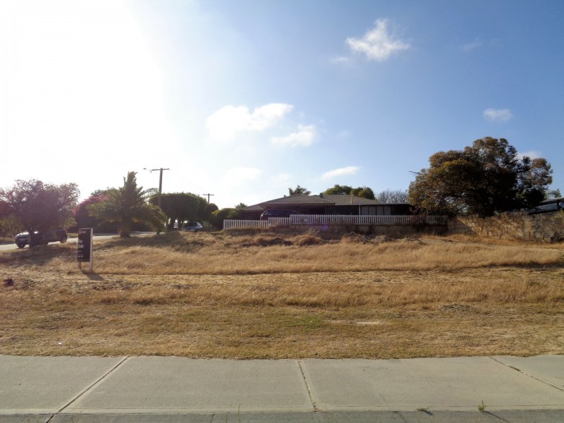 123 St Andrews Drive, Yanchep WA 6035