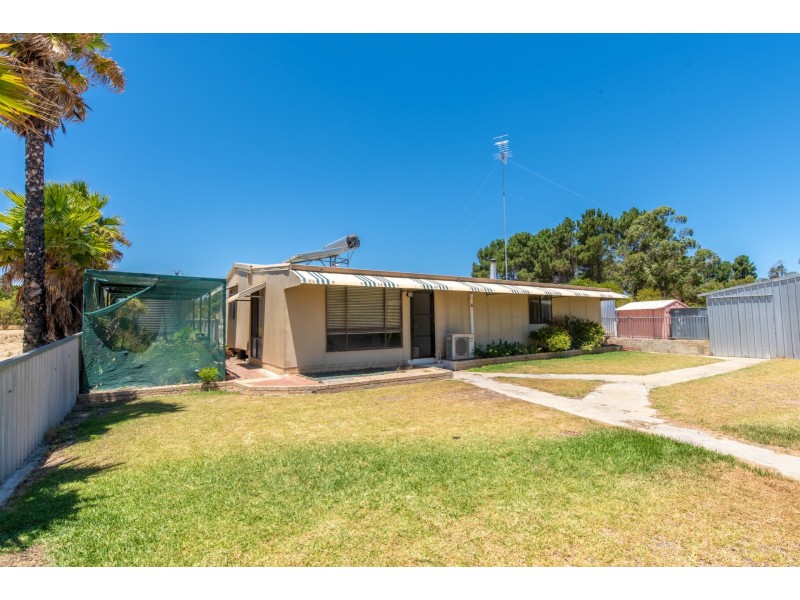 327 King Drive, Woodridge WA 6041