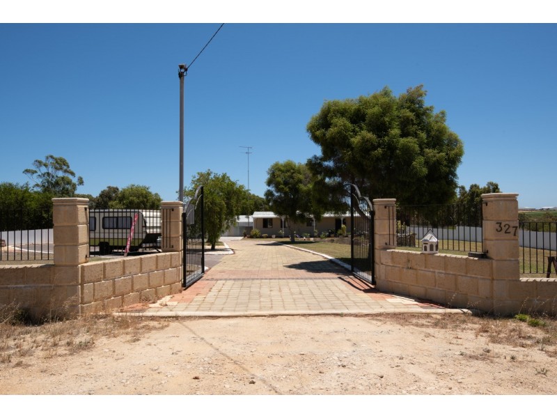 327 King Drive, Woodridge WA 6041
