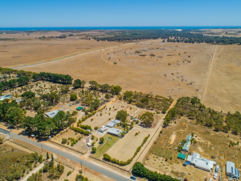 327 King Drive, Woodridge WA 6041